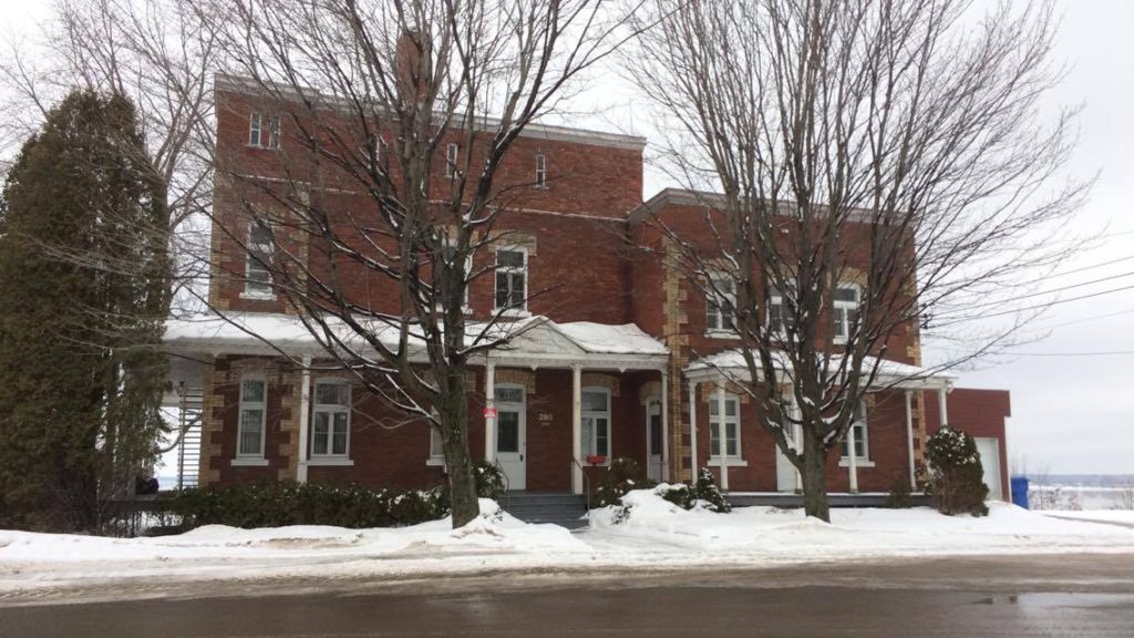 Nouvelle vocation recherchée pour le presbytère de SaintPierreles