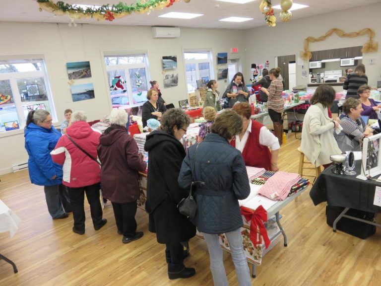 Franc succès pour le 1er Marché de Noël de SainteCéciledeLévrard