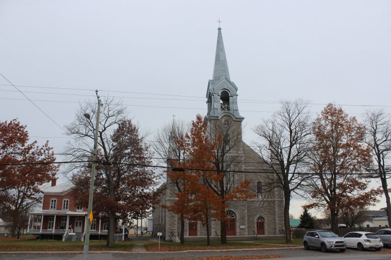 Église de SainteMonique un particulier a fait une offre d'achat Le