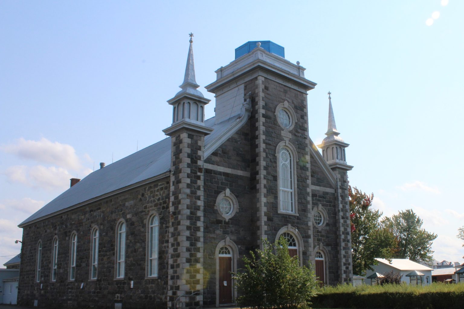 L'église de SainteCéciledeLévrard est vendue Le Courrier Sud