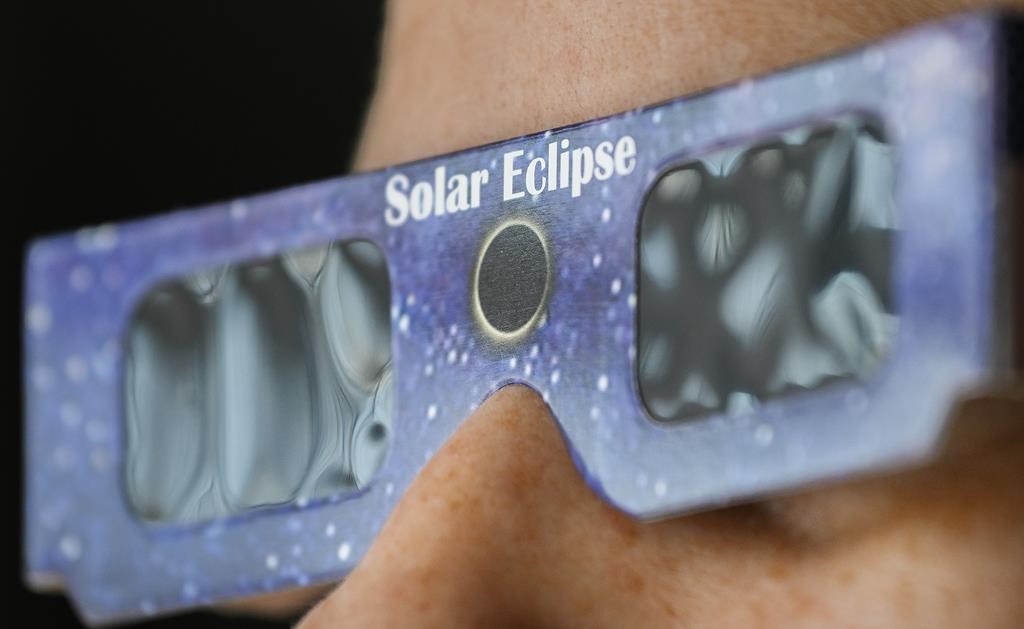 Profiter de l'éclipse solaire sans gâcher sa vue de façon permanente