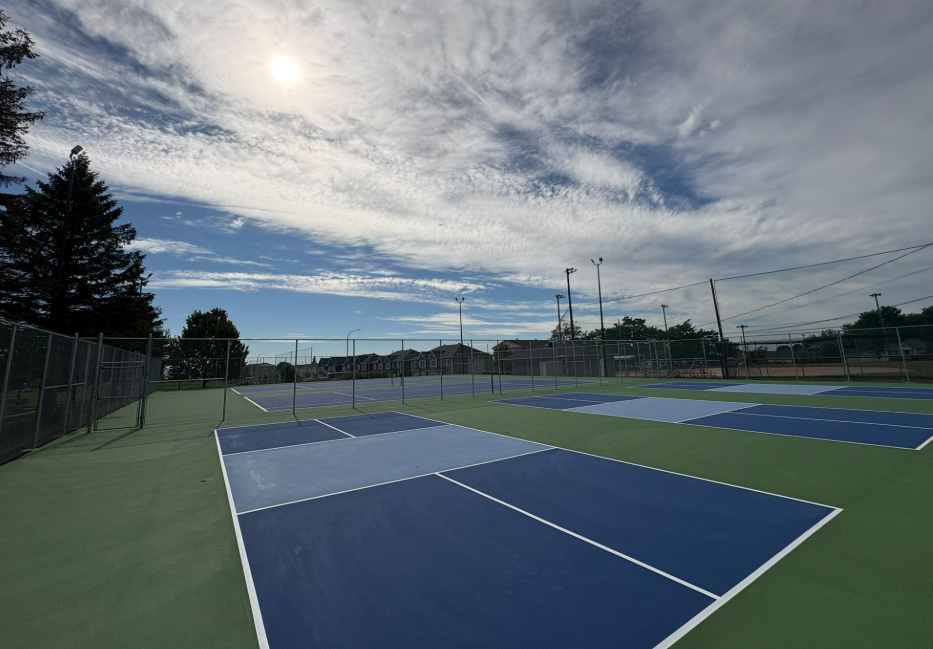 Les terrains de tennis et de pickleball de Saint-Grégoire de nouveau accessibles